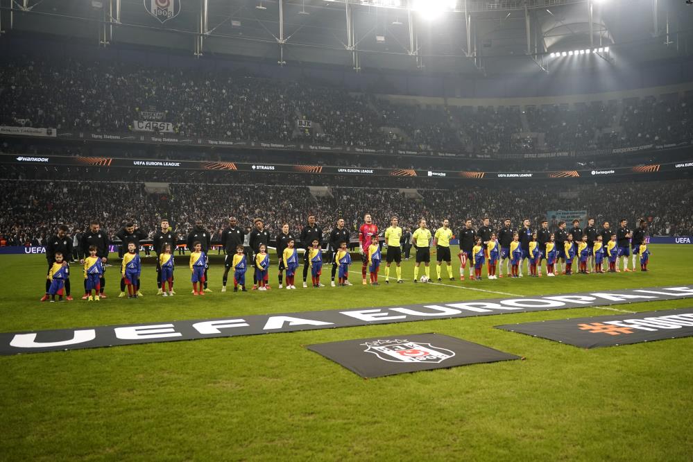 Beşiktaş'tan Duygusal bezukuşu: Solskjaer and Günok'tan Nullım anlar